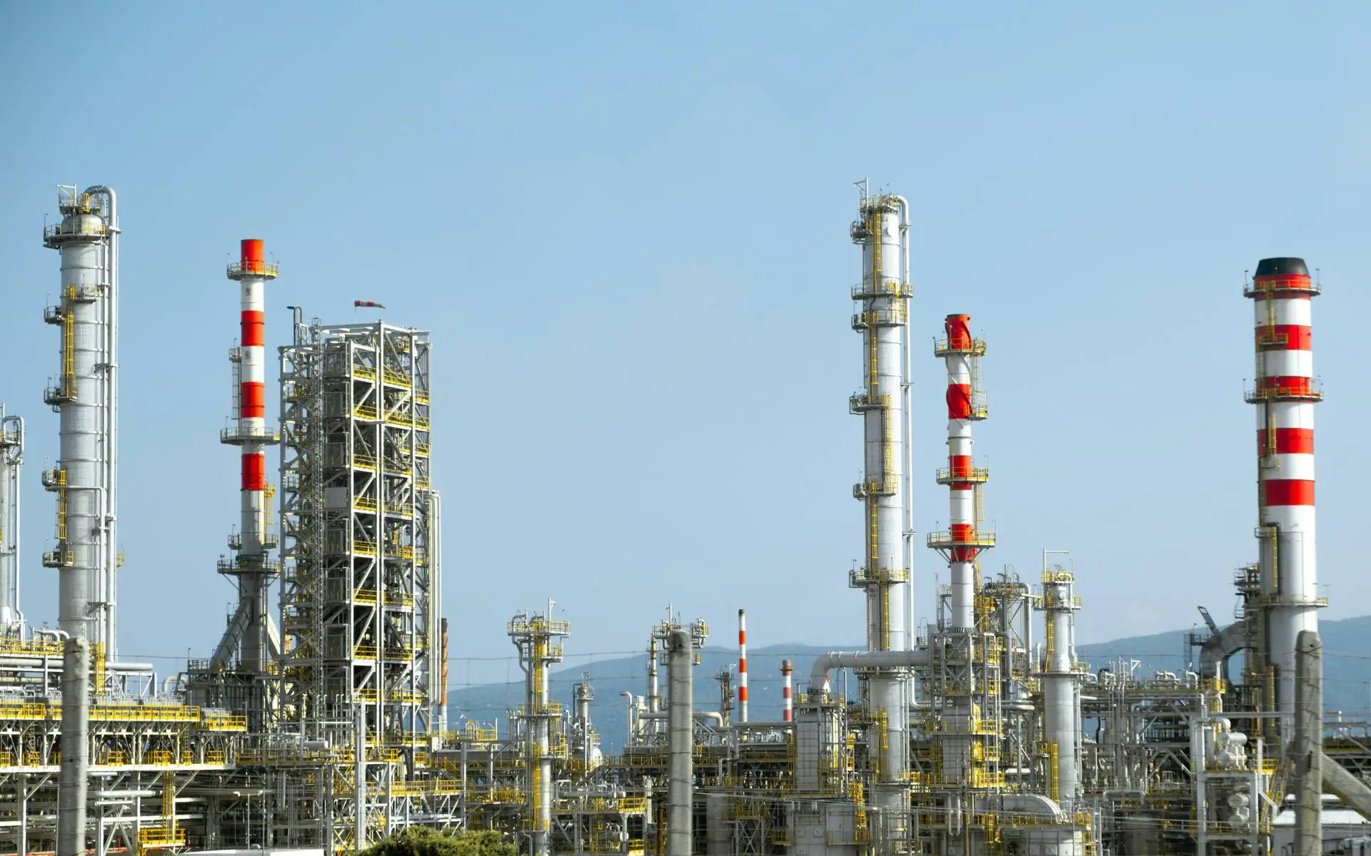 راهکارهای جامع اتوماسیون صنعتی، مانیتورینگ و انرژی‌های تجدیدپذیر